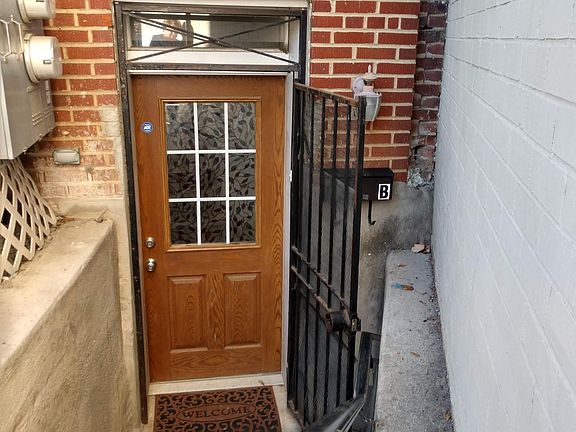 Entrance to Unit.