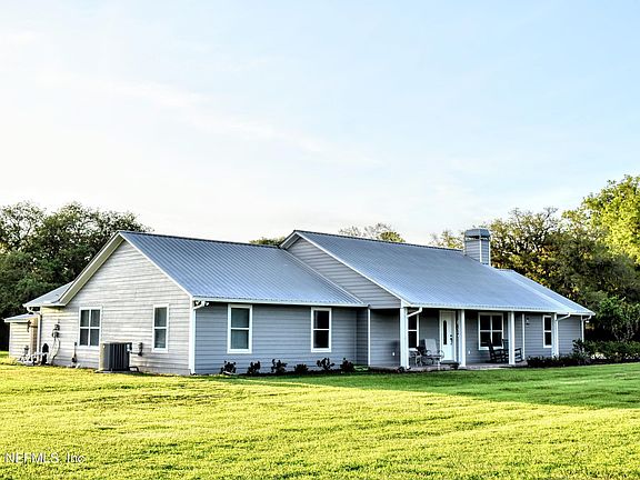4th image of 611 E STATE ROAD 100
