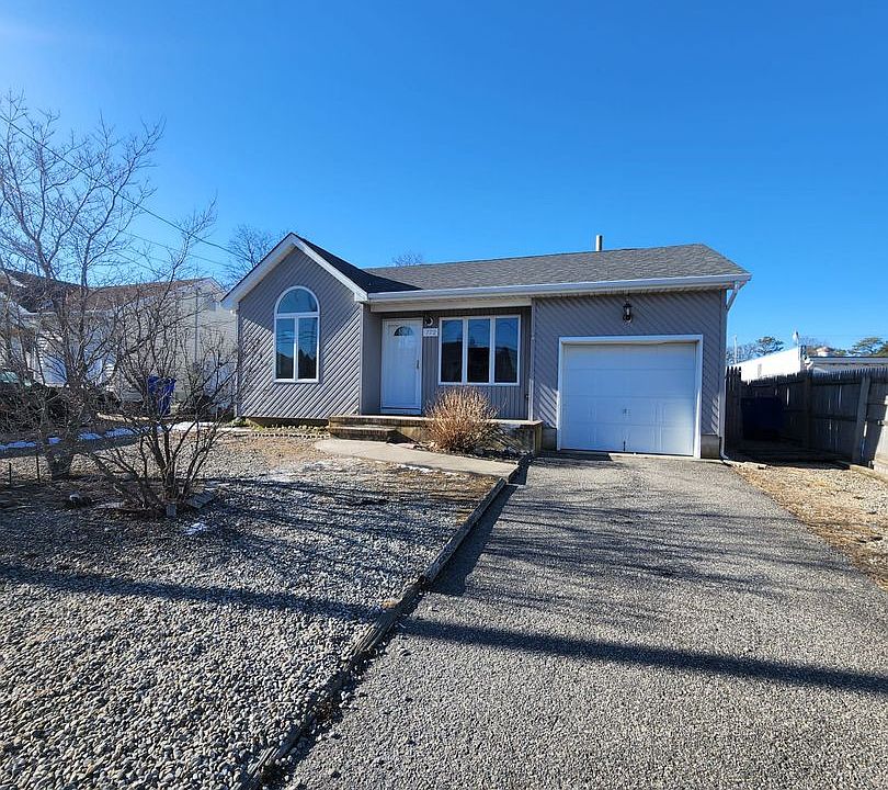 1st image of 772 Francis Dr