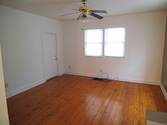 2nd image of 1410 16th Ave #1