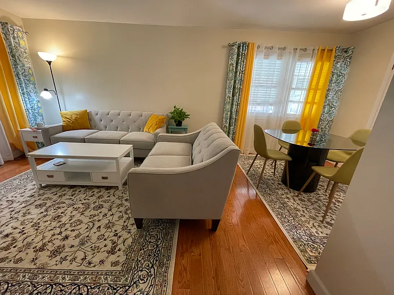 1620 Whippoorwill Rd — Photo 2