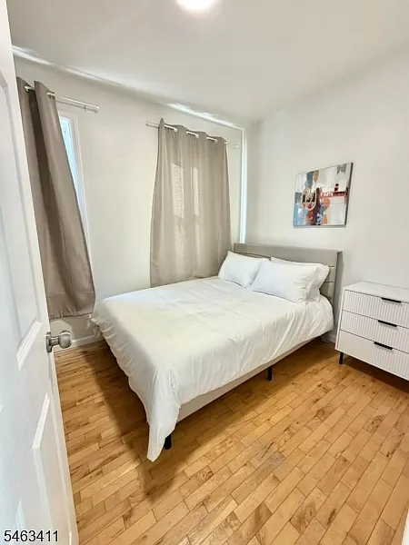 3 bed, 2.0 bath, $2,200 — Photo 4