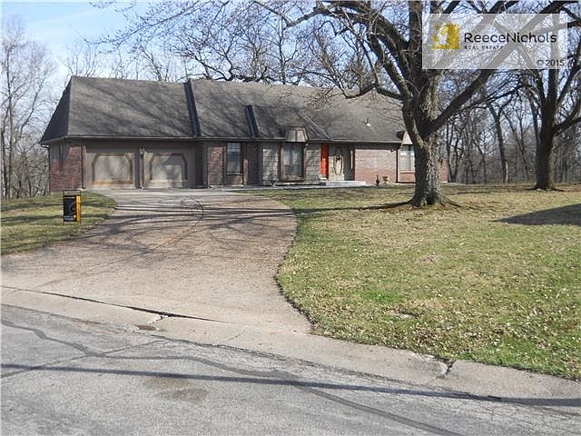 1st image of 1515 E 100th St