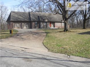 1515 E 100th St, Kansas City, MO 64131