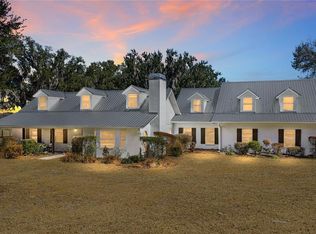 808 Old Welcome Rd, Lithia, FL 33547