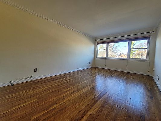 1st image of 3211 Griswold Ave #2