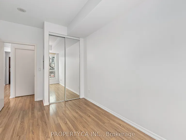 231 Fort York Blvd #223 — Photo 21