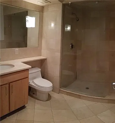 Rented by La Seven Inc. | media 13