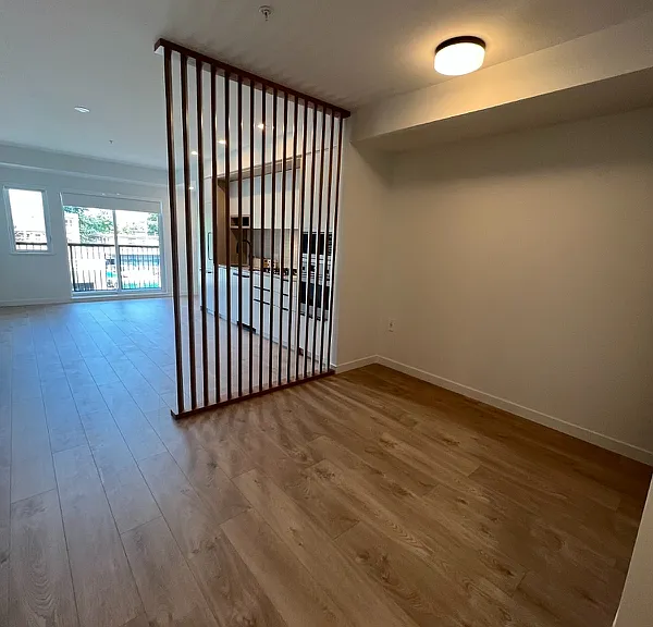 2520 Guelph St #225 — Photo 8
