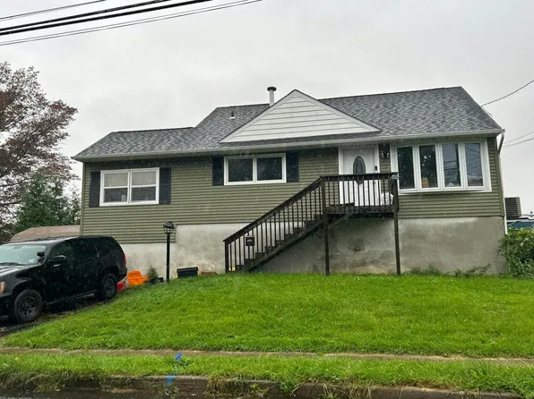 13 Anderson St, Union Beach, NJ 07735