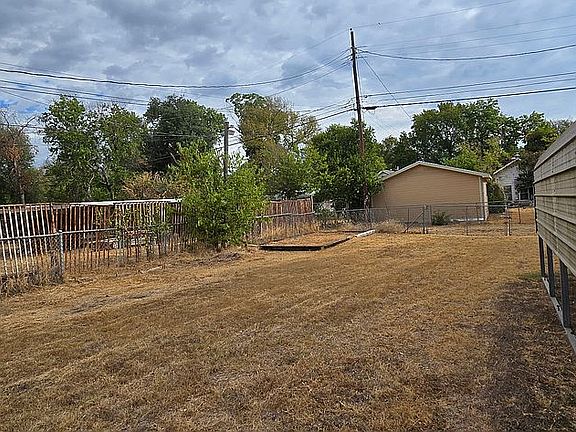 2nd image of 1009 N 22nd St