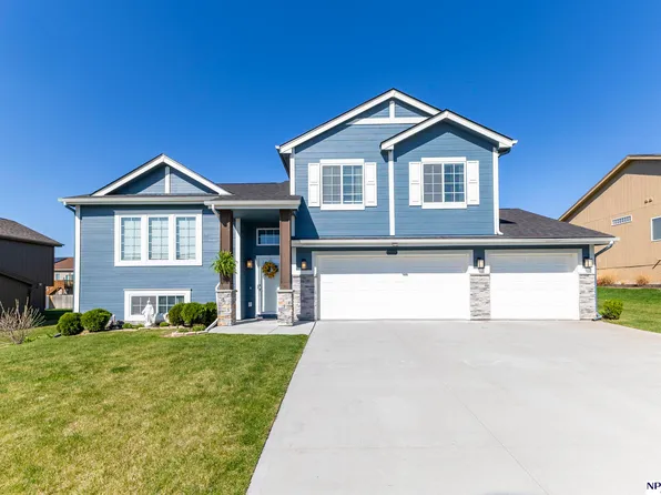 14822 S 19th St, Bellevue, NE 68123