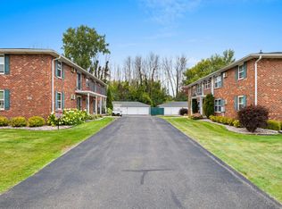 1145 Roland Ln #1138-17, Green Bay, WI 54303