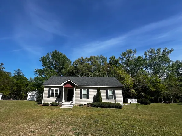 90 Young Rd, Angier, NC 27501