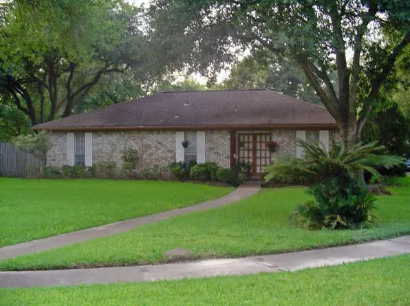 6202 Wagonwheel Cir, Houston, TX 77088