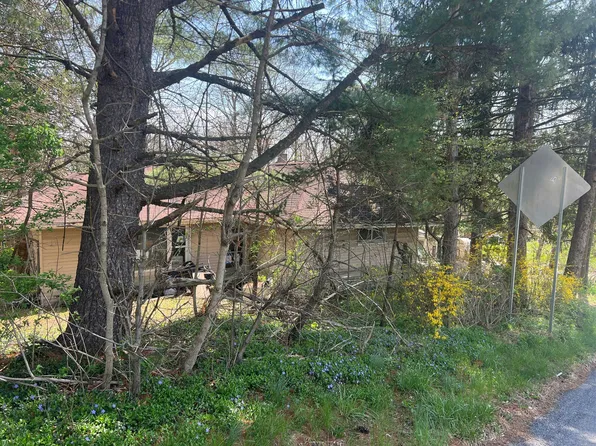 2975 Jordan Rd, Orefield, PA 18069