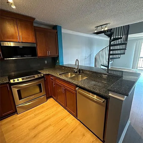 2400 Feather Sound Dr #1435 — Photo 3