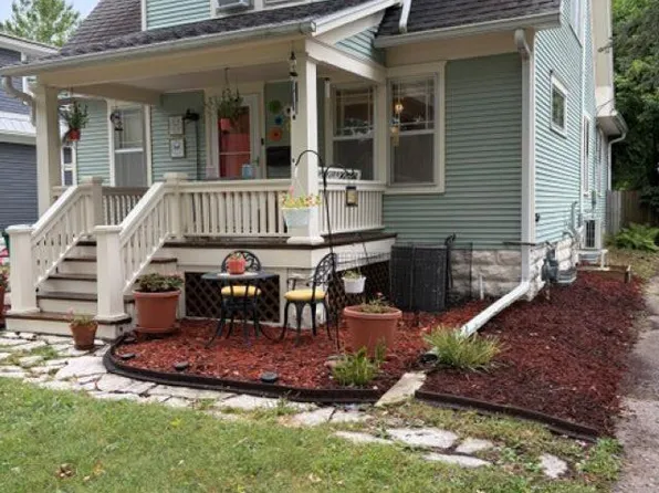 1104 S 2nd St, Fairfield, IA 52556