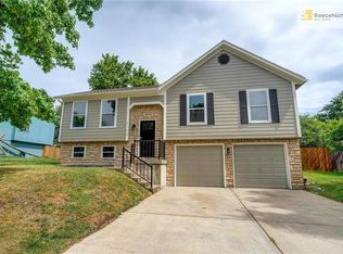 2108 SE 3rd St, Lees Summit, MO 64063