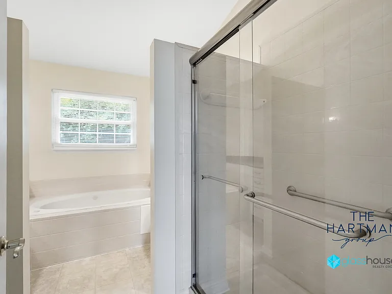990 Mistic Ln — Photo 34