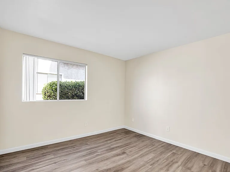 25269 Park Ave #A-21 — Photo 11
