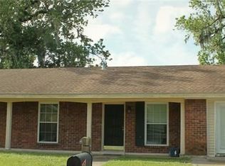 5125 Woodcrest Dr, Marrero, LA 70072