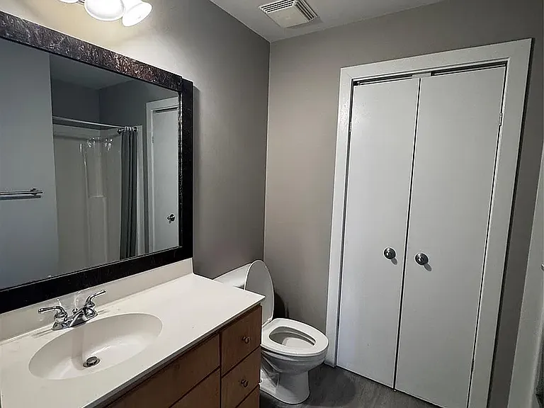715 N Church St #408 — Photo 9