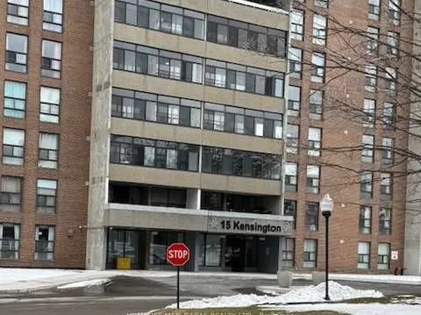 15 Kensington Rd #1209, Brampton, ON L6T 3W2