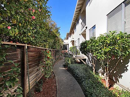 1st image of 373 Everett Ave