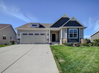 6151 Pine Ridge Way, Mc Farland, WI 53558