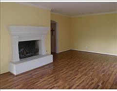 5th image of 4925 Greenbriar Dr