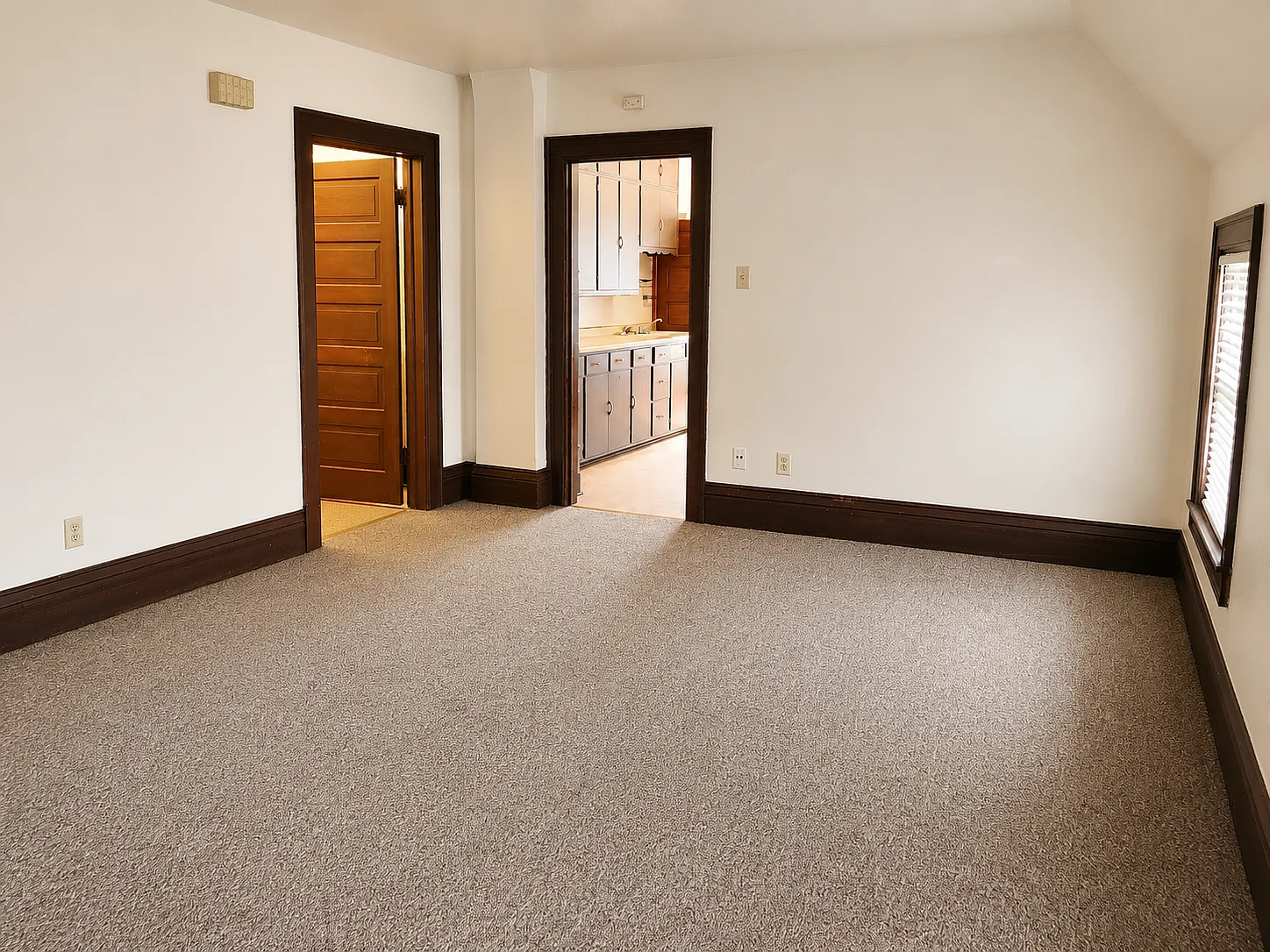 1030 Harvey Street — Photo 4