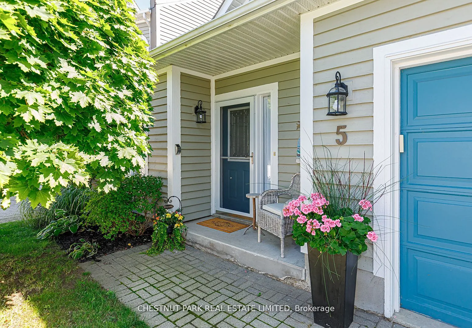 2 bed, $2,500 — Photo 2