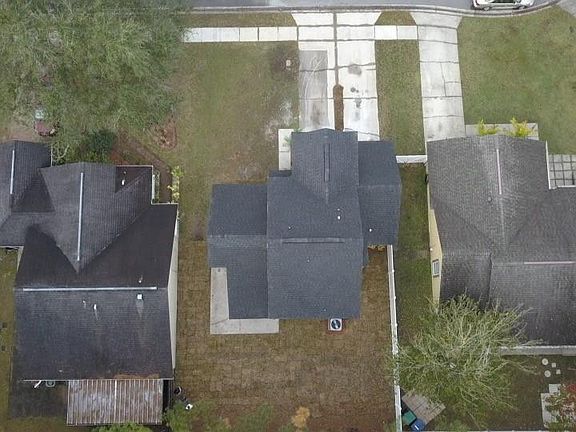 5th image of 131 Aunt Polly Ct
