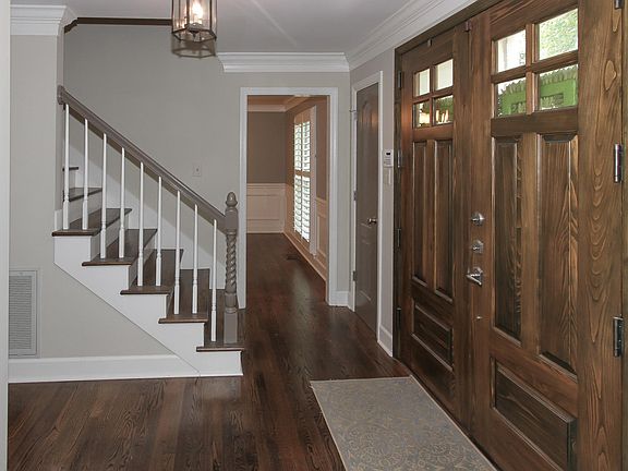 2nd image of 621 Scotswood Cir