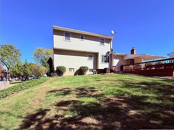 4th image of 1733 Elmhurst Dr
