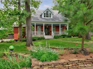 2044 W Archer Dr, Fayetteville, AR 72701