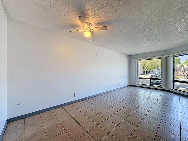 2636 Lemon Tree Ln #2636 — Photo 15