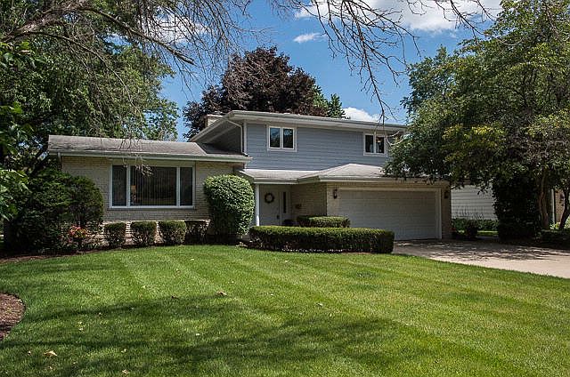 1st image of 487 S Oak Glen Dr