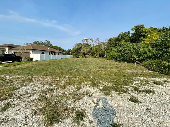 3rd image of 2630 NW 20th Avenue
