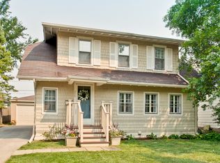 250 Noble Ave, Lake Forest, IL 60045