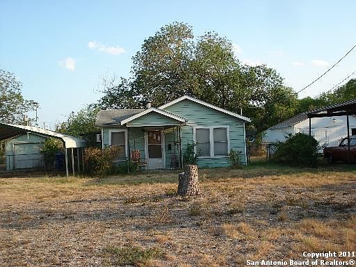 1st image of 170 N LORITA