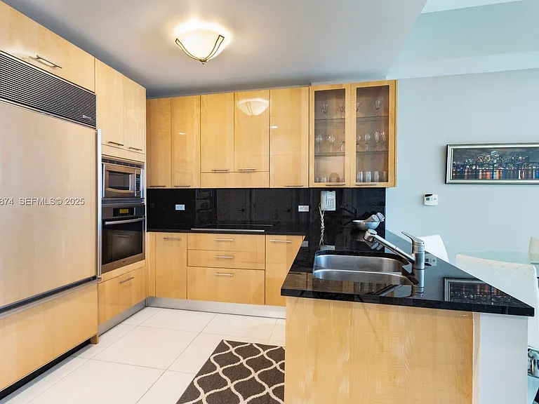 6799 Collins Ave #507 — Photo 10
