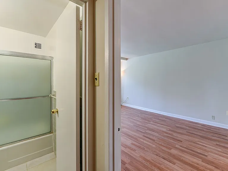 1121 Arlington Blvd #638 — Photo 9