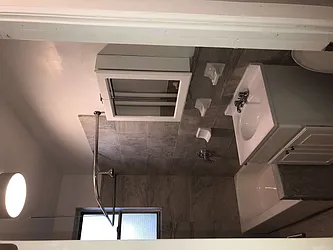 Rented by Realty 2000 Associates Ltd