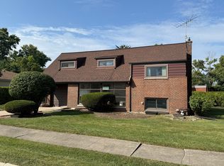 18458 Stedhall Rd, Homewood, IL 60430