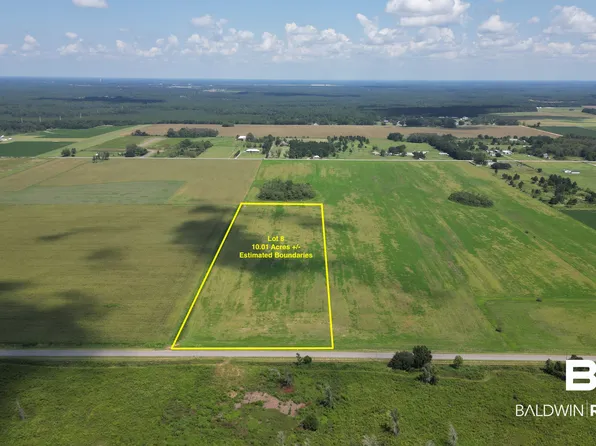 8 Comstock Rd, Elberta, AL 36530