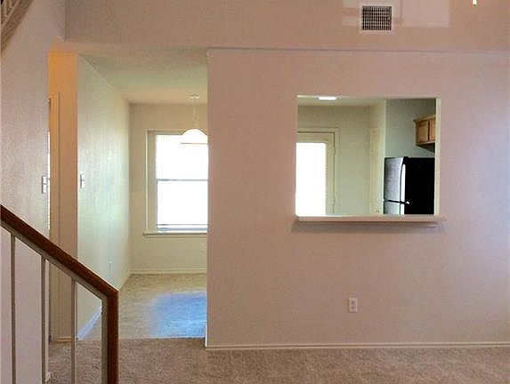 4th image of 2510 Jesse Owens Dr