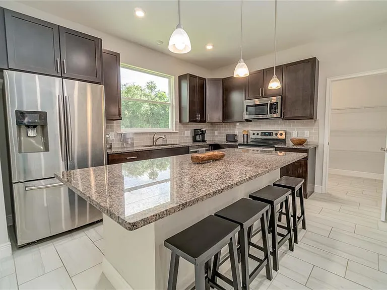 265 Annapolis Ln — Photo 16