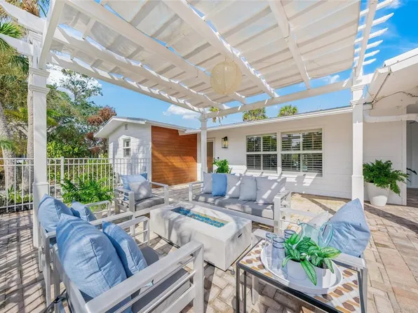 615 Avenida Del Norte, Sarasota, FL 34242